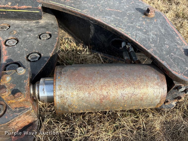 image for item DU6527 M&M HC16 skid steer tree shear