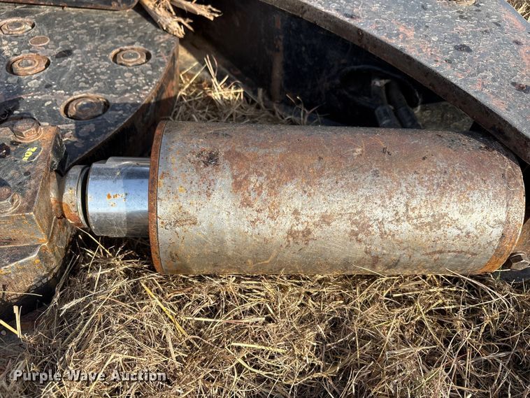 image for item DU6529 M&M HC16 skid steer tree shear