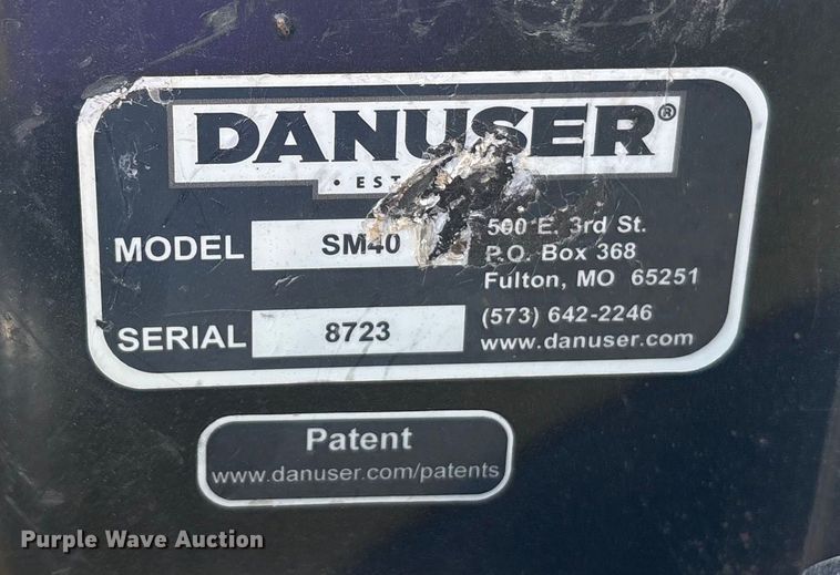 image for item DU6533 2021 Danuser SM40 skid steer post driver