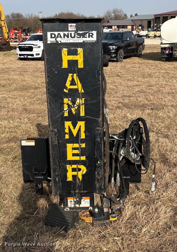 image for item DU6534 2022 Danuser SM40 skid steer post driver