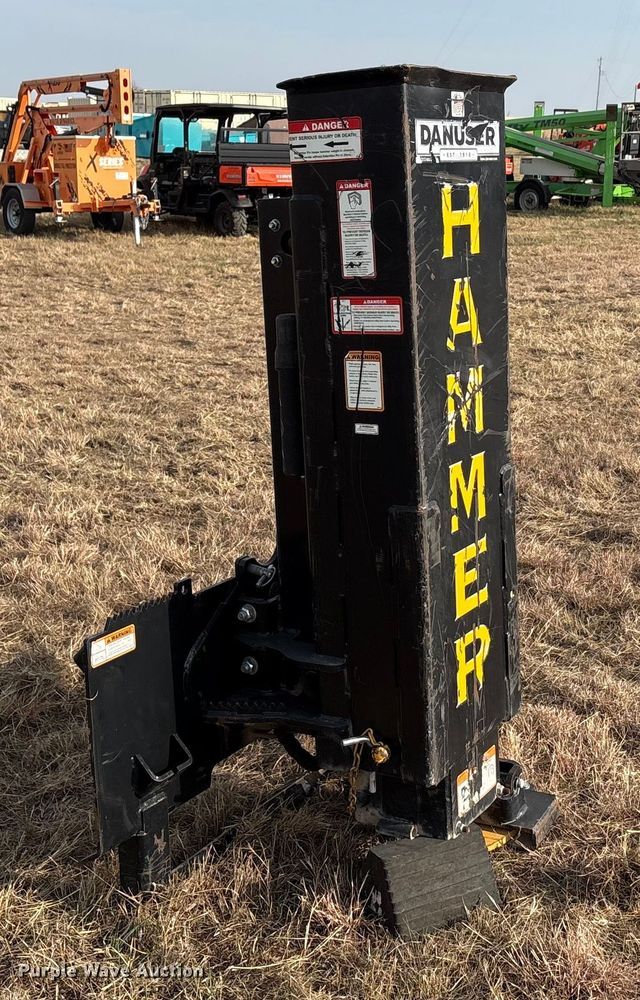 image for item DU6534 2022 Danuser SM40 skid steer post driver