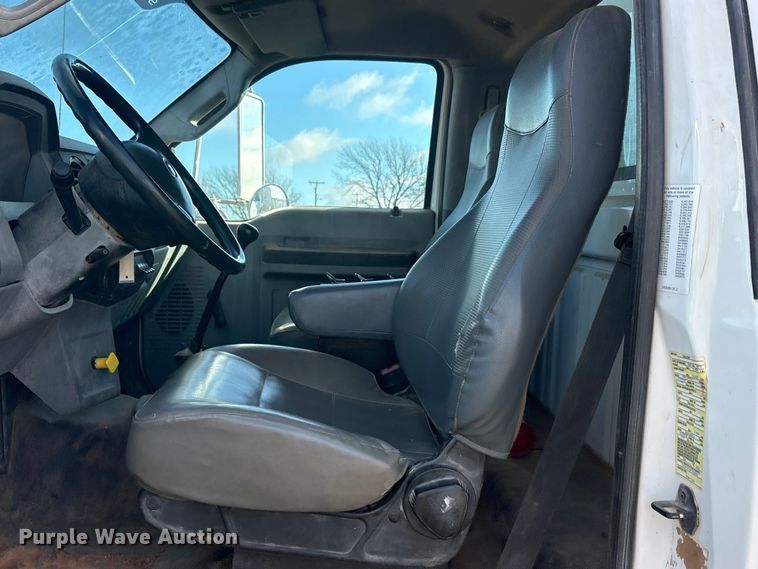 image for item DU6538 2015 Ford F750 water truck