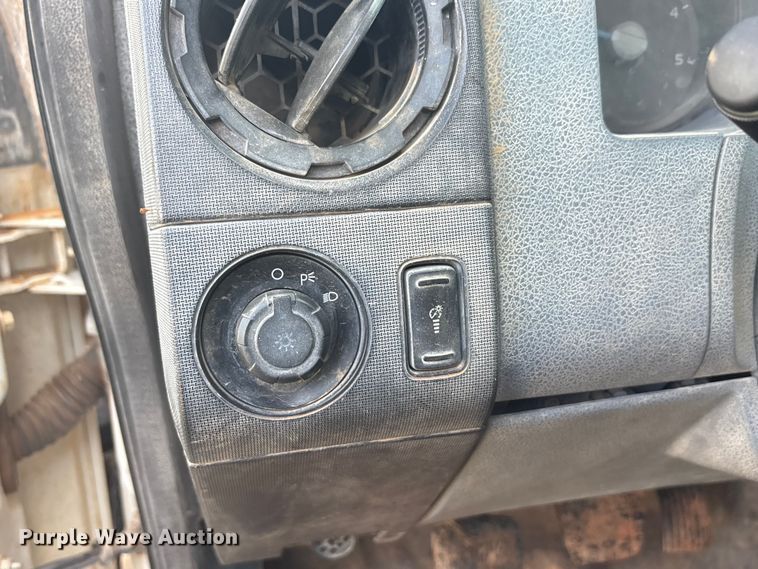 image for item DU6538 2015 Ford F750 water truck