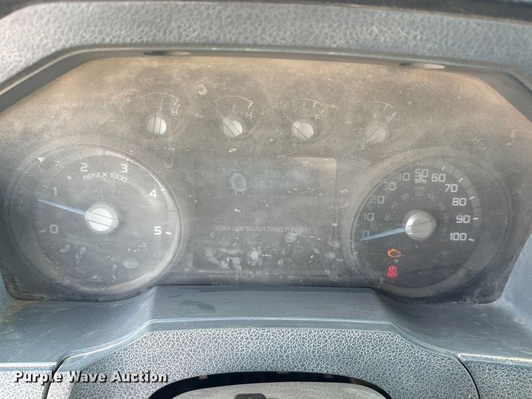 image for item DU6538 2015 Ford F750 water truck