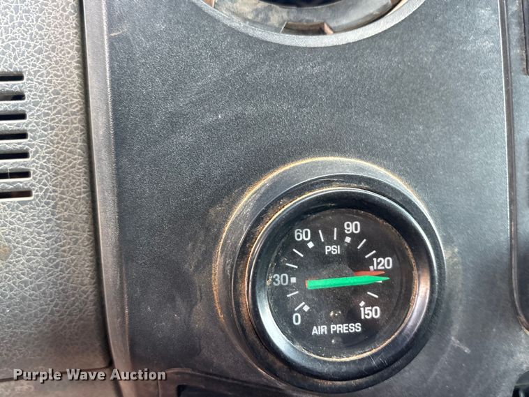 image for item DU6538 2015 Ford F750 water truck