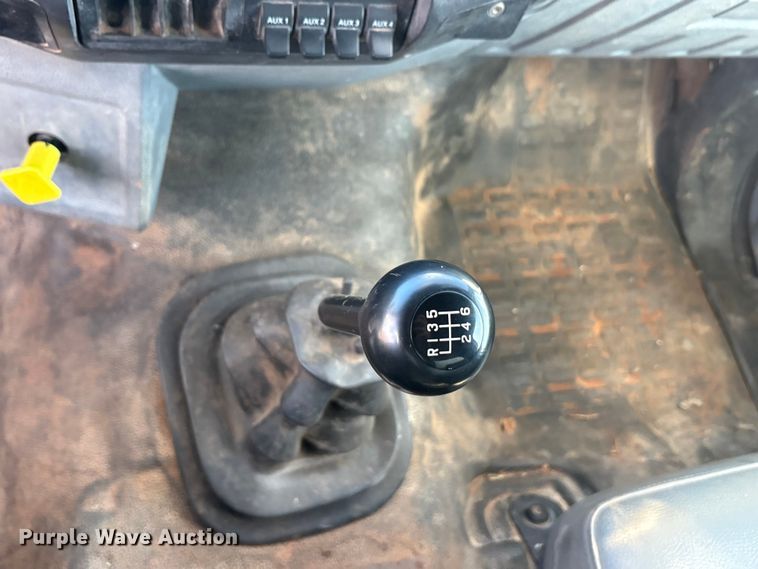 image for item DU6538 2015 Ford F750 water truck