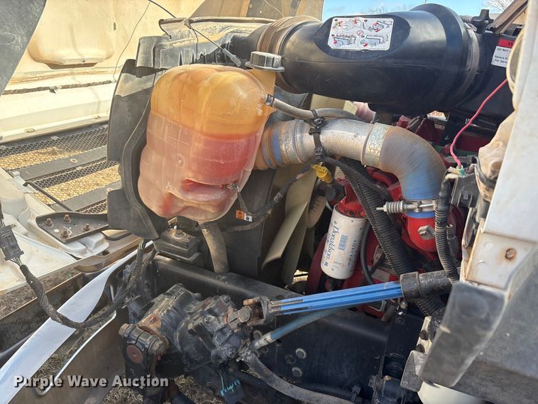 image for item DU6538 2015 Ford F750 water truck