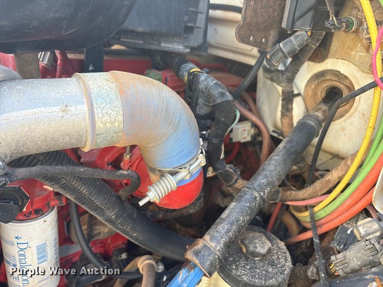 image for item DU6538 2015 Ford F750 water truck