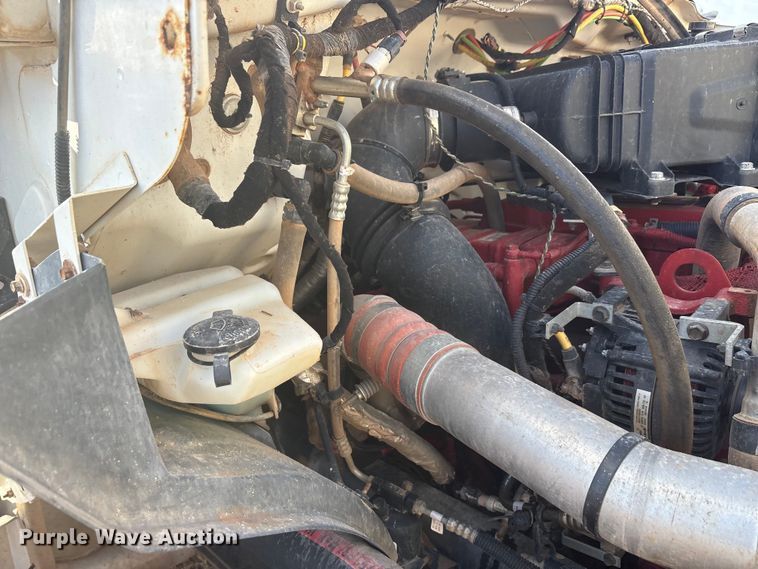 image for item DU6538 2015 Ford F750 water truck