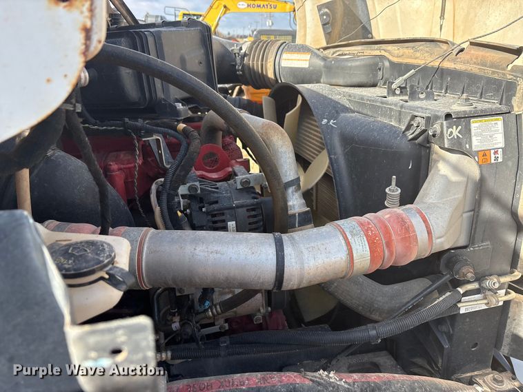 image for item DU6538 2015 Ford F750 water truck