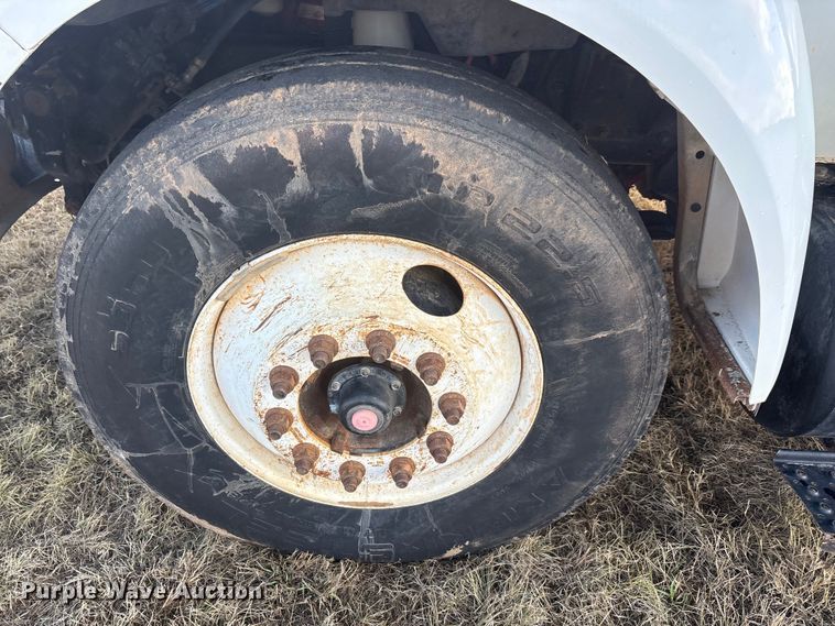 image for item DU6538 2015 Ford F750 water truck