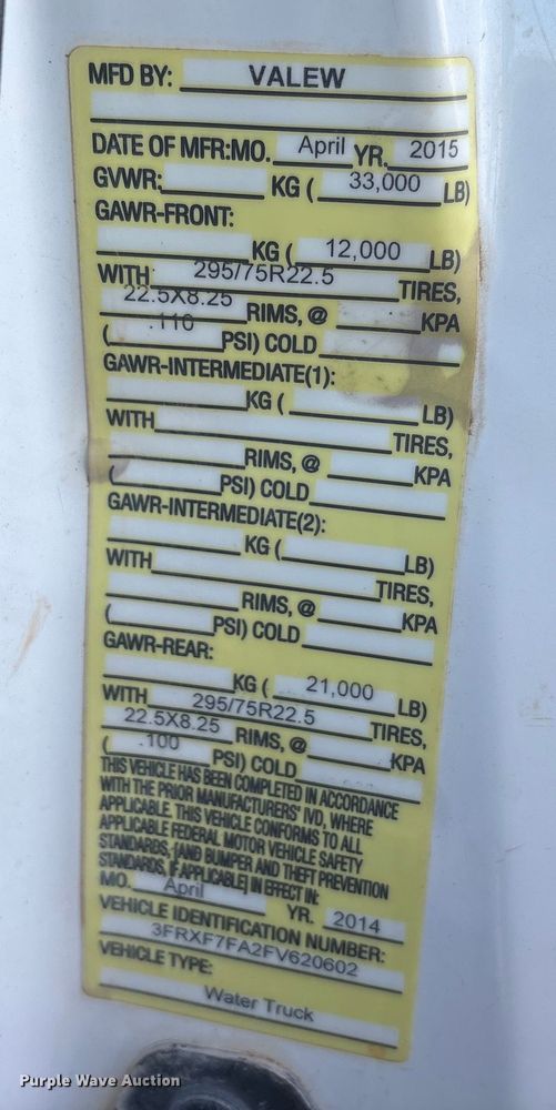 image for item DU6538 2015 Ford F750 water truck