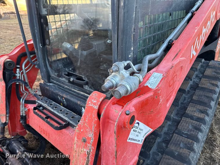 image for item DU6557 2019 Kubota SVL65-2 tracked skid steer loader