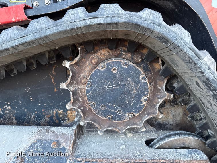 image for item DU6557 2019 Kubota SVL65-2 tracked skid steer loader