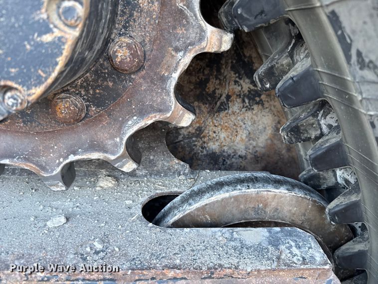 image for item DU6557 2019 Kubota SVL65-2 tracked skid steer loader