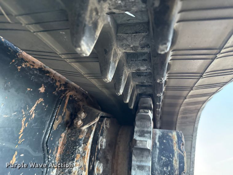 image for item DU6557 2019 Kubota SVL65-2 tracked skid steer loader