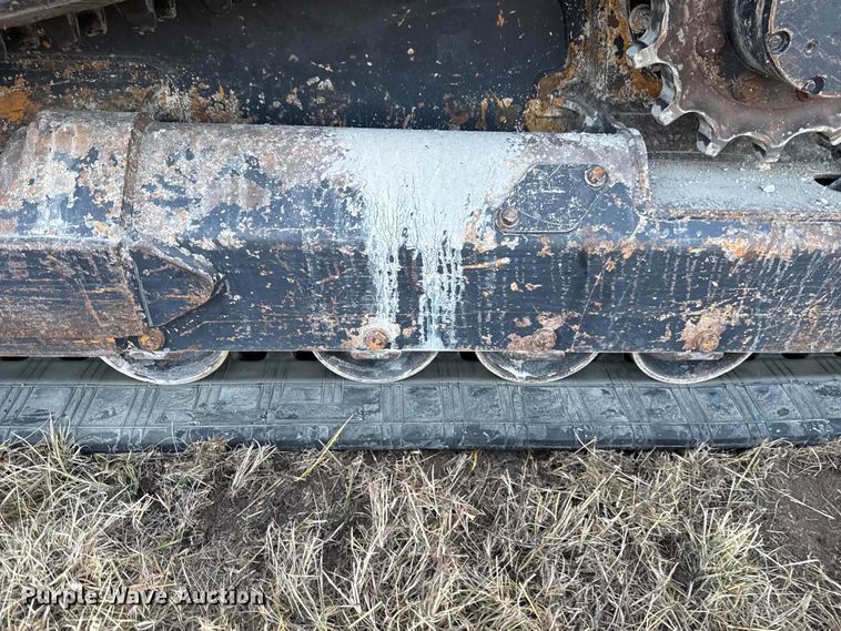 image for item DU6557 2019 Kubota SVL65-2 tracked skid steer loader