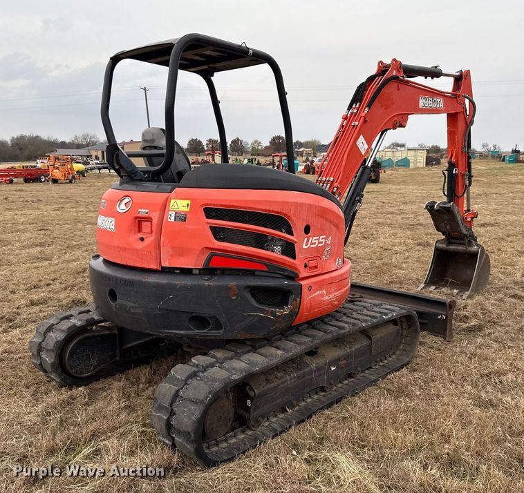 EXCAVADORA 2019 KUBOTA U554