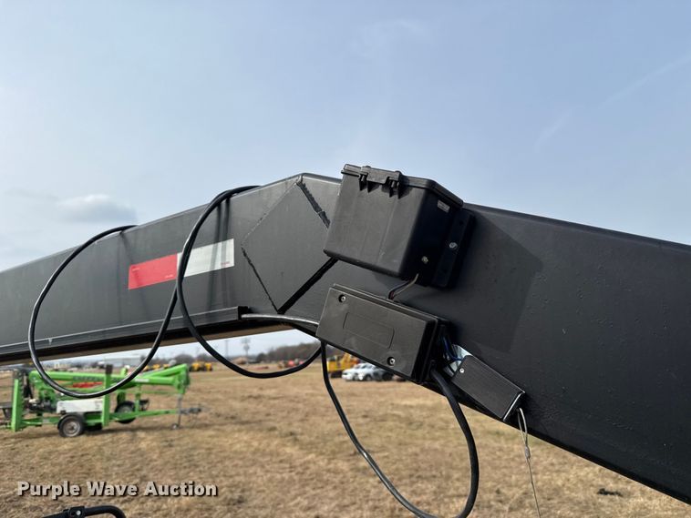 image for item DU6559 2023 Burks Best Mfg GS40 hay bale trailer