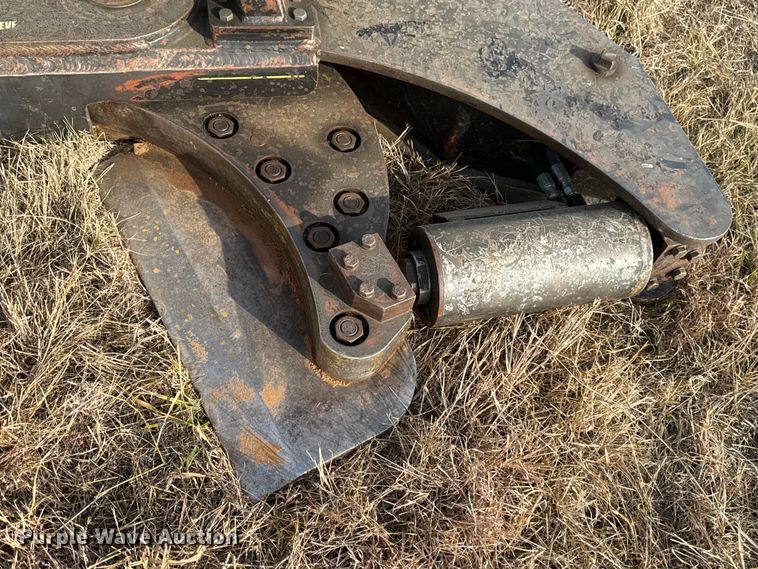 image for item DU6560 M&M HC16 skid steer tree shear