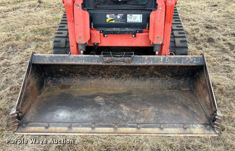 image for item DU6561 2023 Kubota SVL97-2 tracked skid steer loader