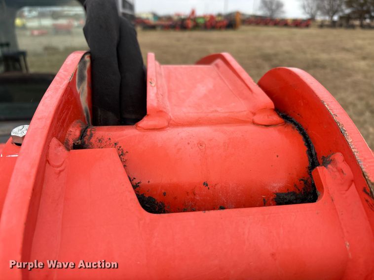 image for item DU6561 2023 Kubota SVL97-2 tracked skid steer loader