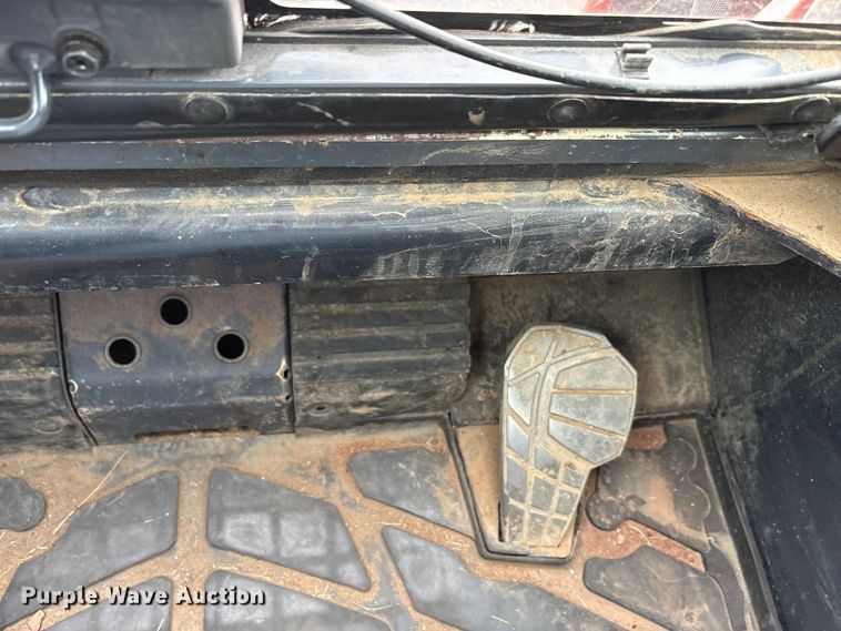 image for item DU6561 2023 Kubota SVL97-2 tracked skid steer loader