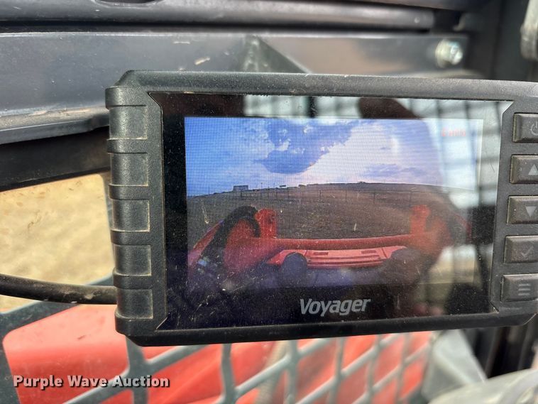 image for item DU6561 2023 Kubota SVL97-2 tracked skid steer loader