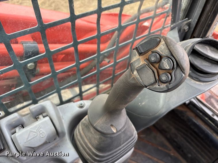 image for item DU6561 2023 Kubota SVL97-2 tracked skid steer loader