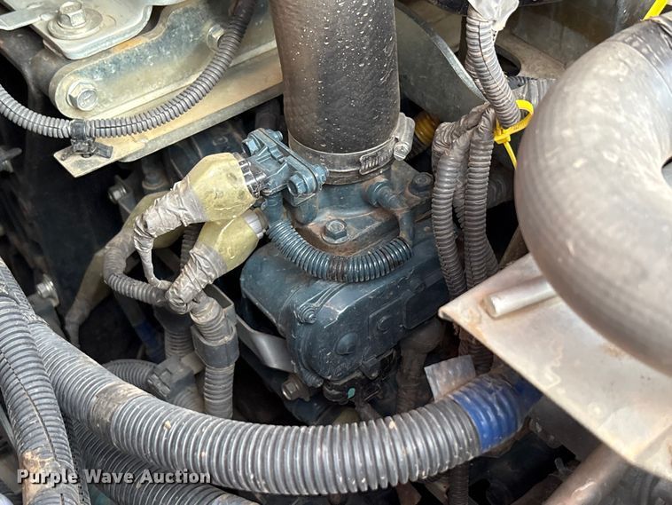 image for item DU6561 2023 Kubota SVL97-2 tracked skid steer loader