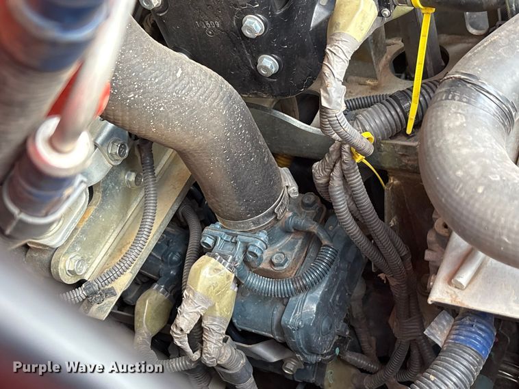 image for item DU6561 2023 Kubota SVL97-2 tracked skid steer loader