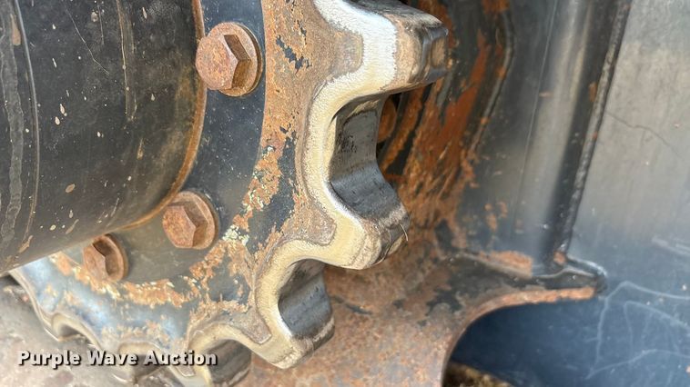 image for item DU6561 2023 Kubota SVL97-2 tracked skid steer loader