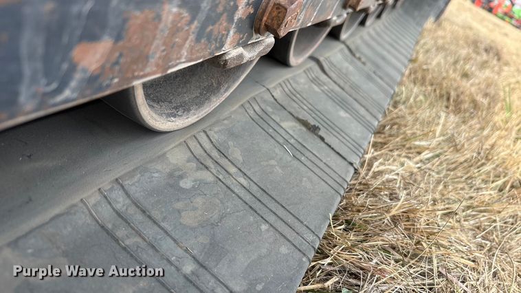 image for item DU6561 2023 Kubota SVL97-2 tracked skid steer loader