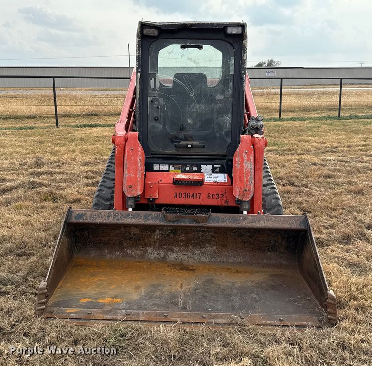 MINI CARGADOR SOBRE ORUGAS 2022 KUBOTA SVL752
