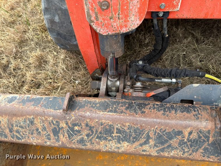 image for item DU6563 2022 Kubota SVL75-2 tracked skid steer loader