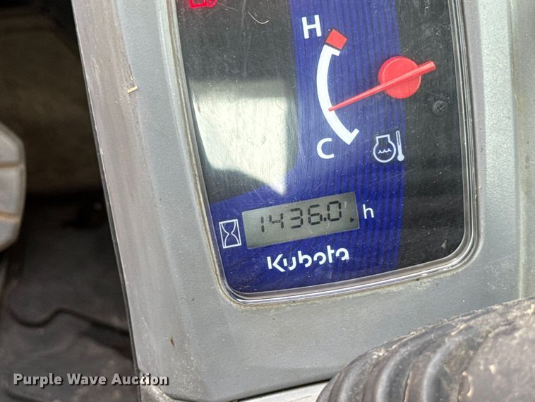 image for item DU6563 2022 Kubota SVL75-2 tracked skid steer loader