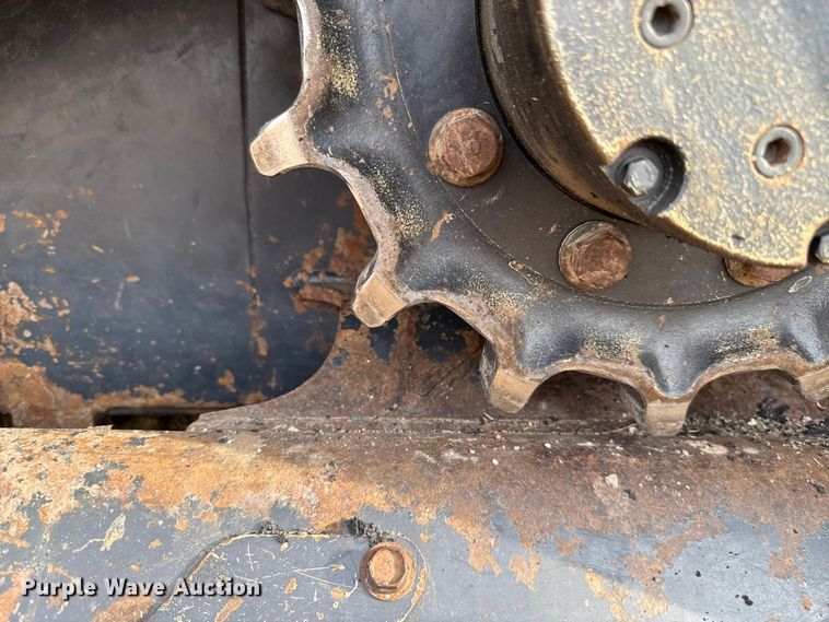 image for item DU6563 2022 Kubota SVL75-2 tracked skid steer loader