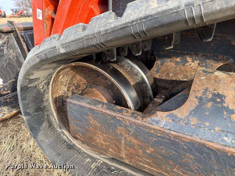 image for item DU6563 2022 Kubota SVL75-2 tracked skid steer loader