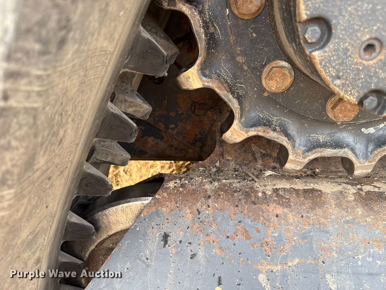 image for item DU6563 2022 Kubota SVL75-2 tracked skid steer loader