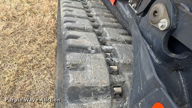 image for item DU6564 2020 Kubota SVL65-2 tracked skid steer loader