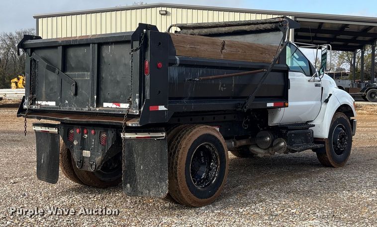 image for item EA7790 2015 Ford F750 dump truck