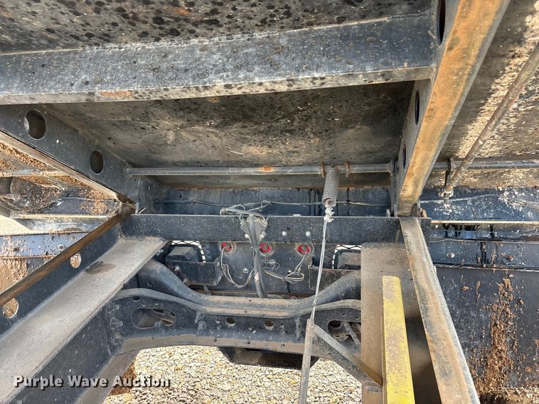 image for item EA7790 2015 Ford F750 dump truck