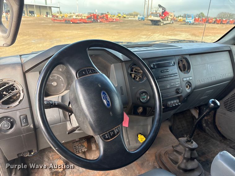 image for item EA7790 2015 Ford F750 dump truck