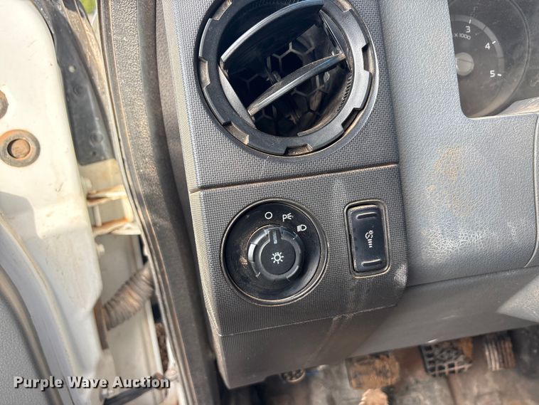 image for item EA7790 2015 Ford F750 dump truck