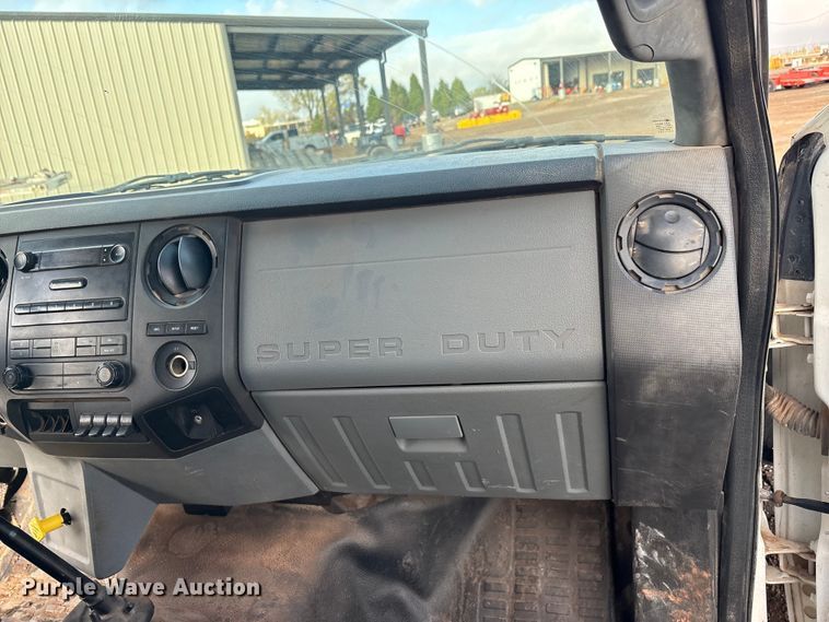 image for item EA7790 2015 Ford F750 dump truck