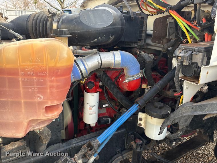 image for item EA7790 2015 Ford F750 dump truck