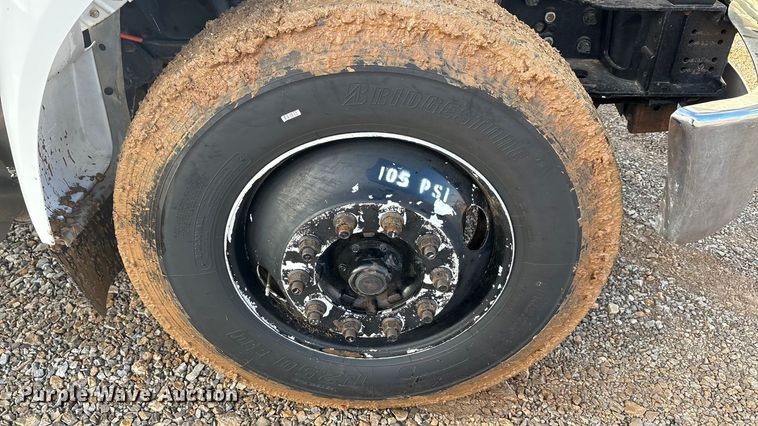 image for item EA7790 2015 Ford F750 dump truck