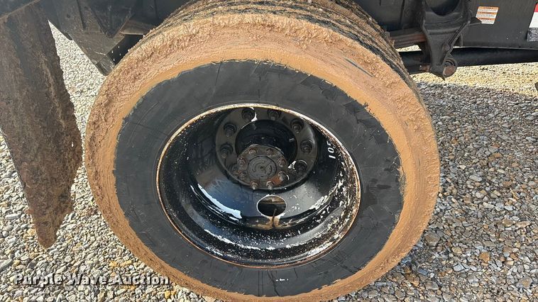 image for item EA7790 2015 Ford F750 dump truck