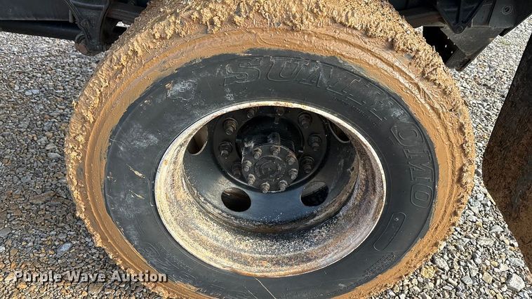 image for item EA7790 2015 Ford F750 dump truck