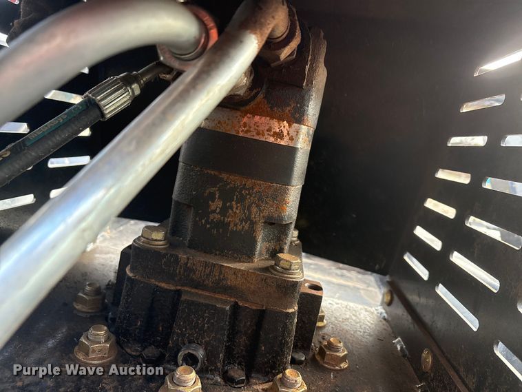 image for item EA7793 2022 Kubota Sc6072 skid steer rotary mower